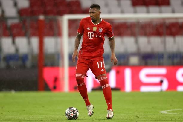 O futuro de Jérôme Boateng pode estar na Premier League