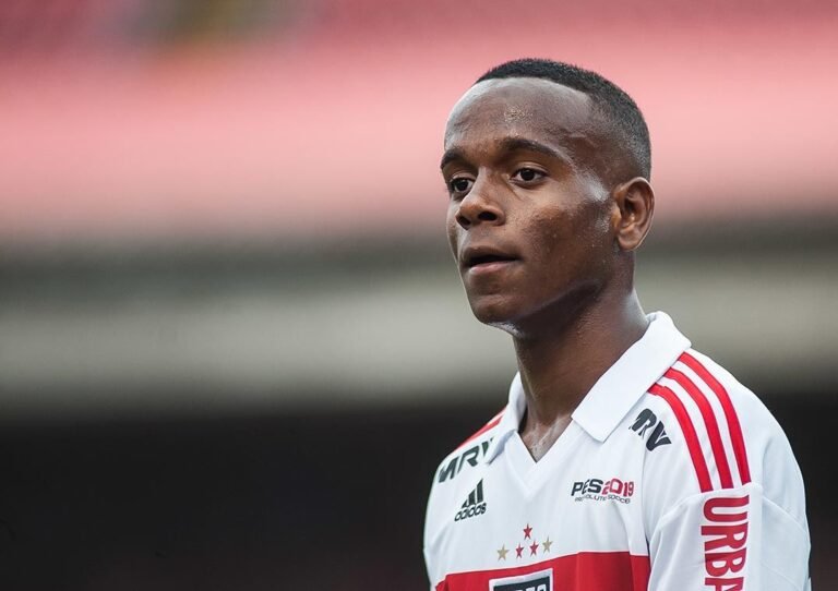 São Paulo encaminha venda de Helinho ao RB Bragantino