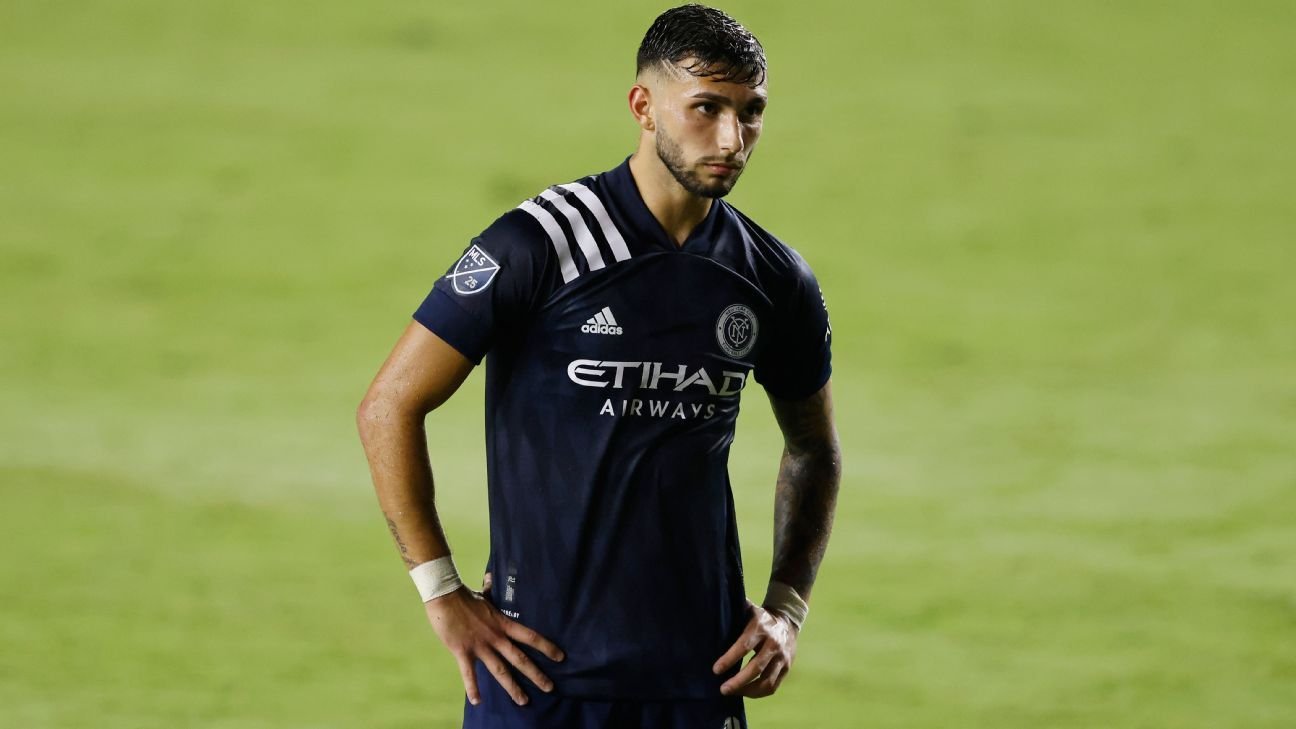 Técnico do New York City descarta venda de Castellanos para o Palmeiras: “Ele vai ficar”
