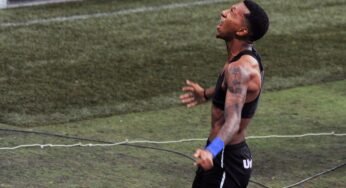 Estreante em Gre-Nais, Léo Chú já acumula mais gols que Guerrero no clássico