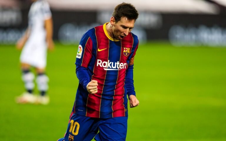Os 3 motivos que fizeram Messi renovar com o Barcelona
