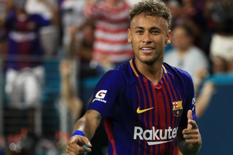 ÚLTIMA HORA: Neymar não negocia sua renovação e se aproxima do Barcelona, diz jornal