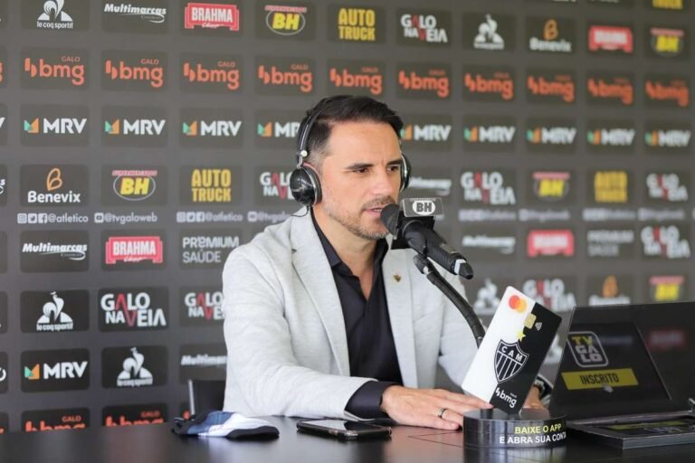 Conselheiros do Grêmio entram em contato com Rodrigo Caetano do Atlético