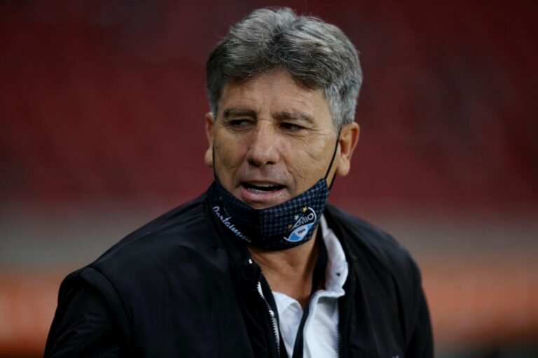 Renato Gaúcho está bem e assintomático após testar positivo para Covid-19