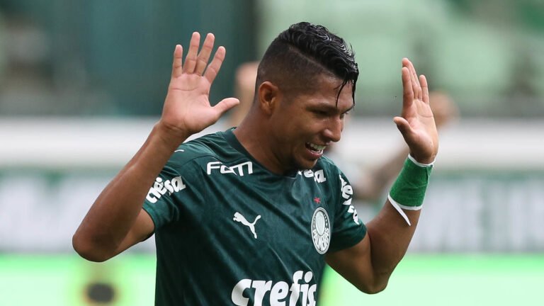 Ajax monitora a situação de Rony, do Palmeiras