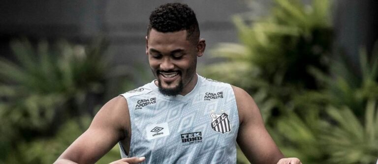 Visando reduzir gastos, Santos rescinde contrato com atleta Sabino