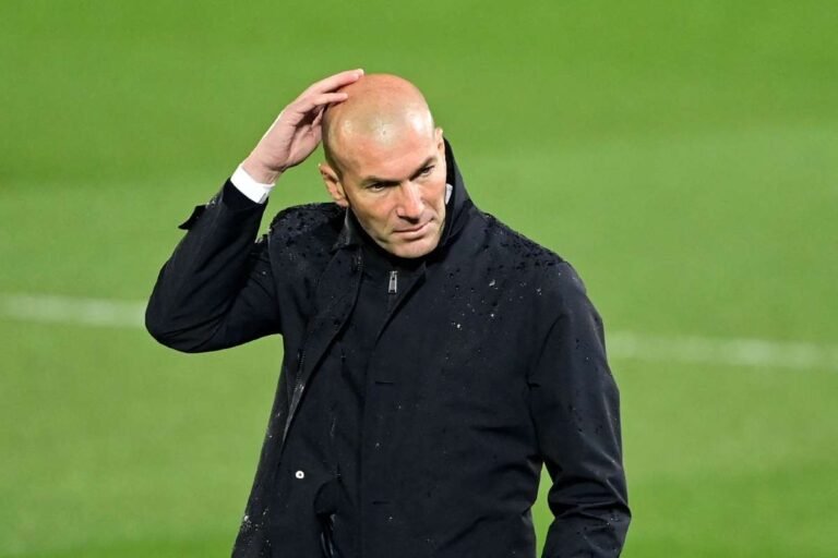 Real Madrid tem como prioridade a renovação de Zidane