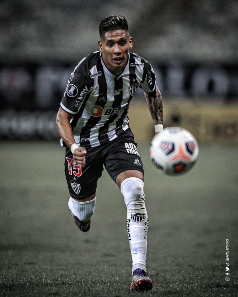 Zaracho do Atlético Mineiro se lesiona e pode virar desfalque para as próximas partidas da Libertadores