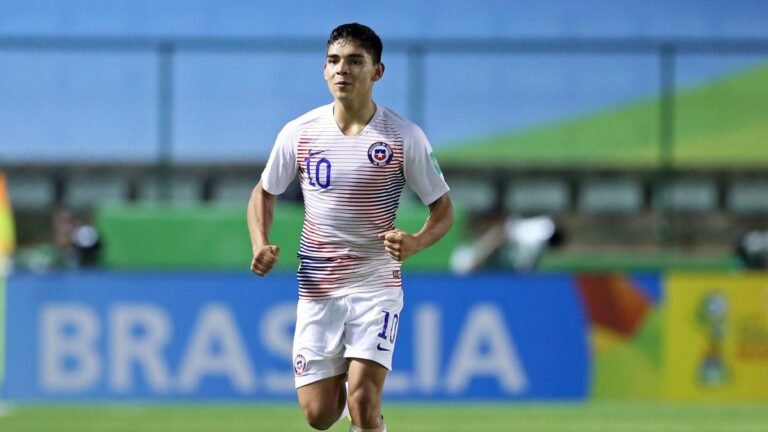 Flamengo envia proposta por joia do futebol chileno e aguarda resposta