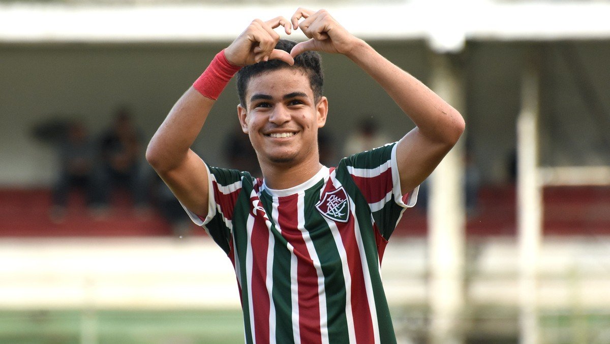 Miguel entra na Justiça e pede rescisão unilateral do Fluminense