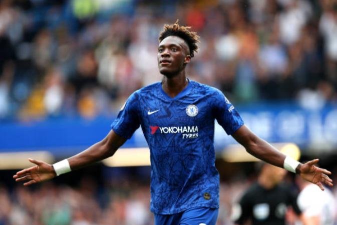 Chelsea procura uma oferta por Tammy Abraham