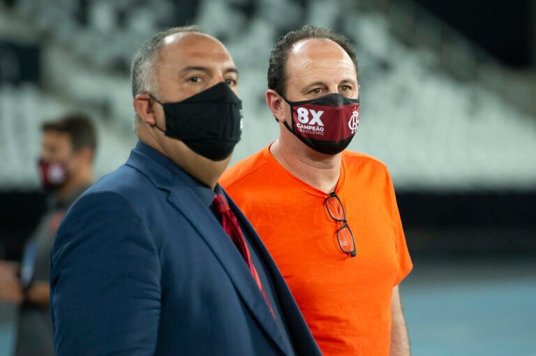 Diretoria do Flamengo concordou com a decisão de poupar titulares contra LDU