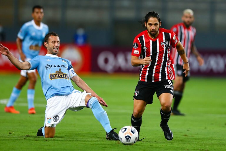 Casares diz que São Paulo irá comprar Benítez em definitivo