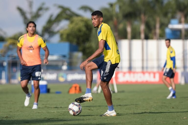 Cruzeiro fará jogos-treino antes da estreia na Série B 2021