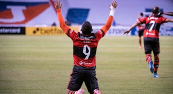 Flamengo vence a LDU fora de casa e mantém 100% de aproveitamento na Libertadores
