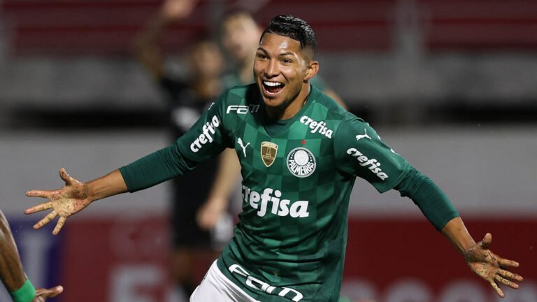 Rony recusa proposta de renovação do Palmeiras