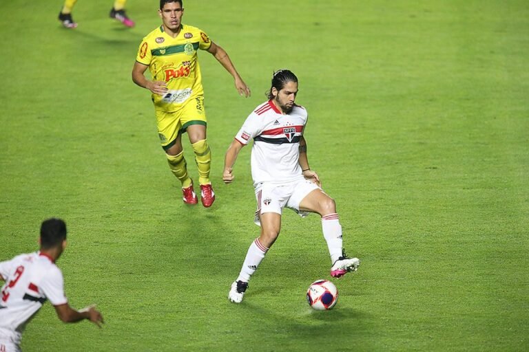 “Benítez tem sondagens do exterior”, diz jornalista