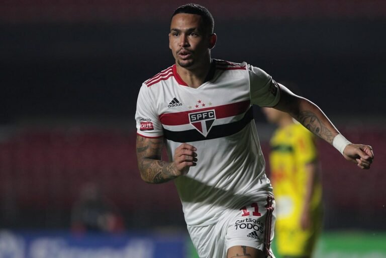 Luciano é vetado e está fora do primeiro jogo da final contra o Palmeiras