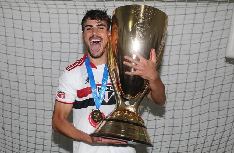 São Paulo faz foto oficial do título Paulista