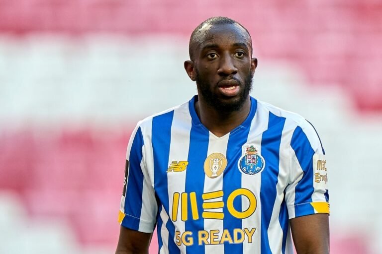 Marega não vai voltar a jogar pelo Porto até o final da temporada