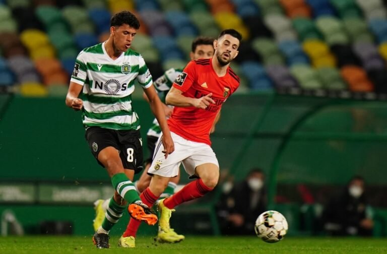 Benfica enfrenta campeão Sporting em busca de vaga na Liga dos Campeões