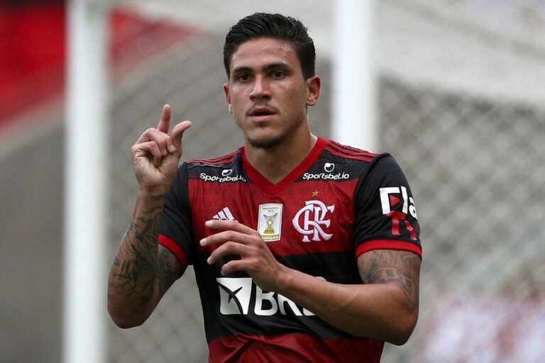 Atuando pelo Flamengo, Pedro pode passar número de gols marcados pelo Fluminense