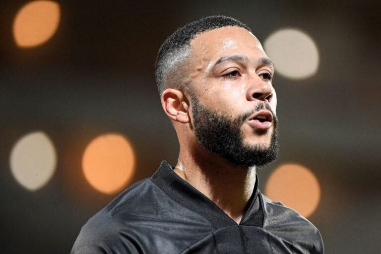 Depay tem apenas uma condição para assinar com o Barcelona