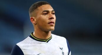 Roma quer contratar Carlos Vinícius