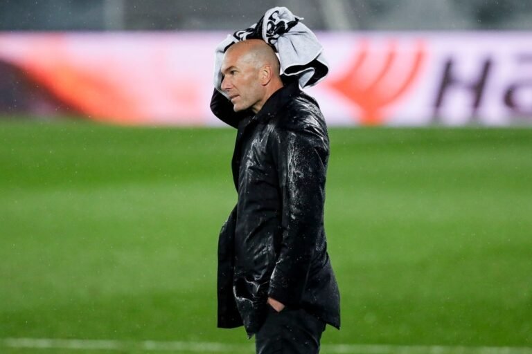 Real Madrid define três substitutos para o lugar de Zidane