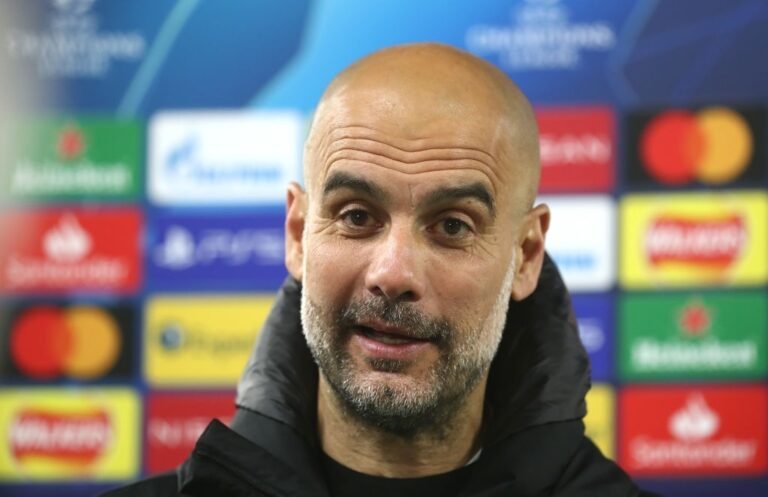 Pai de Guardiola afirma que treinador pode voltar ao Barcelona