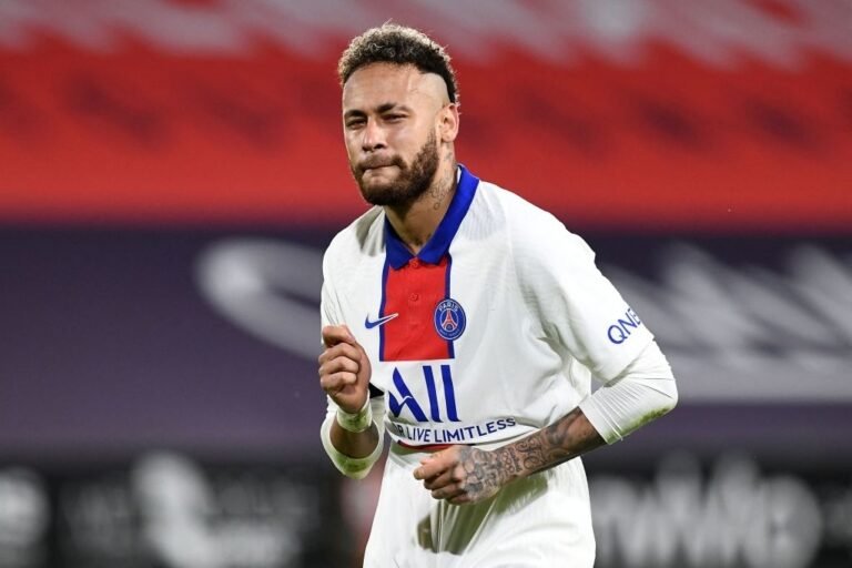 Neymar mostra felicidade ao renovar com o PSG: “É incrível fazer parte dessa equipe”