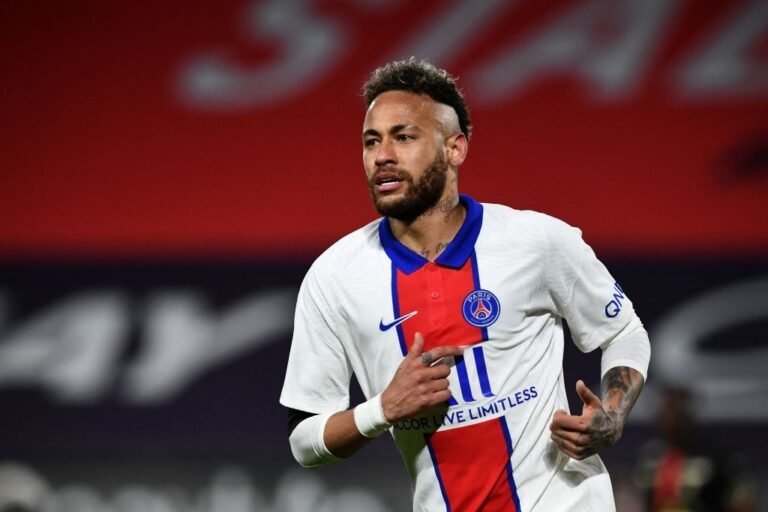 Neymar quer jogar no Brasil quando acabar seu contrato com o PSG