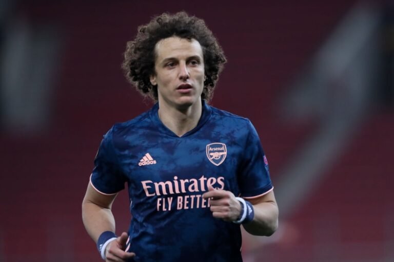 São Paulo vê oportunidade de mercado e estuda contratar David Luiz de graça