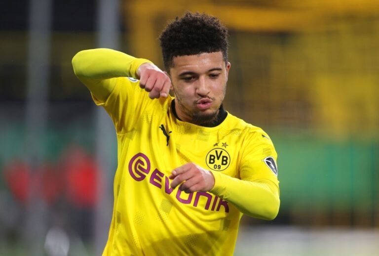 Chelsea entra na briga com Manchester United por Jadon Sancho