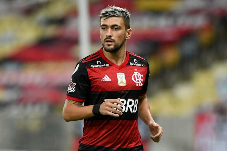 Flamengo dificulta e Al-Hilal desiste da contratação de Arrascaeta