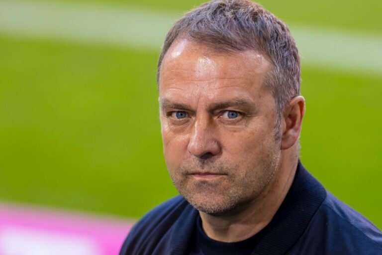 Hansi Flick rejeita a proposta do Barcelona para assumir a seleção da Alemanha