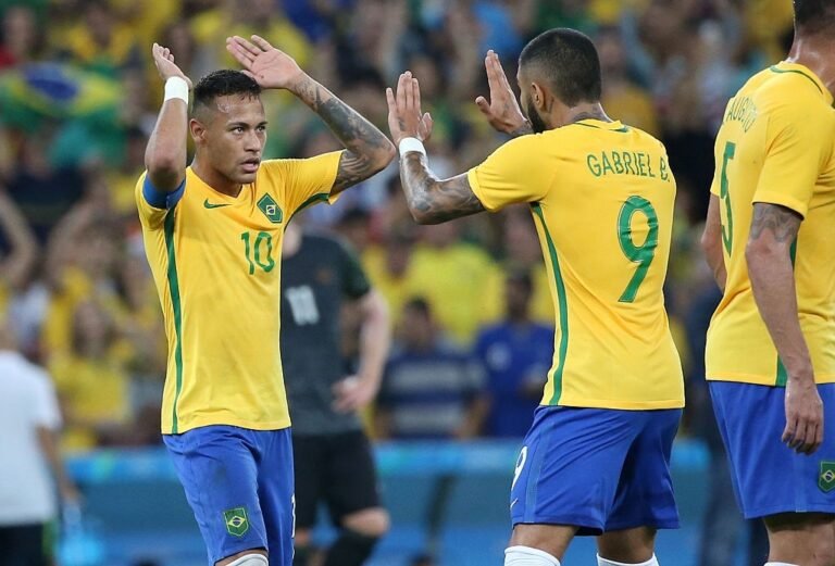 Neymar leva torcida do Flamengo à loucura ao responder Gabigol em rede social: “Já pensou?”