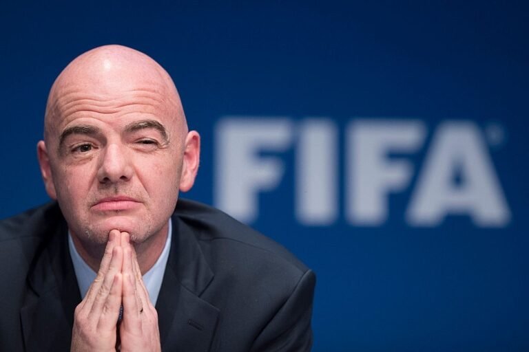 FIFA participava secretamente da criação da Superliga da Europa, diz jornal
