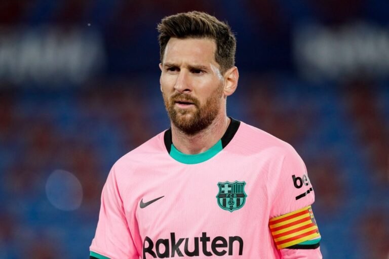 Barcelona ainda não fez proposta de renovação para Messi