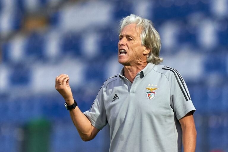 Benfica pode perder Jorge Jesus para o Lyon