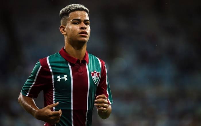 Internacional busca a contratação de promessa do Fluminense