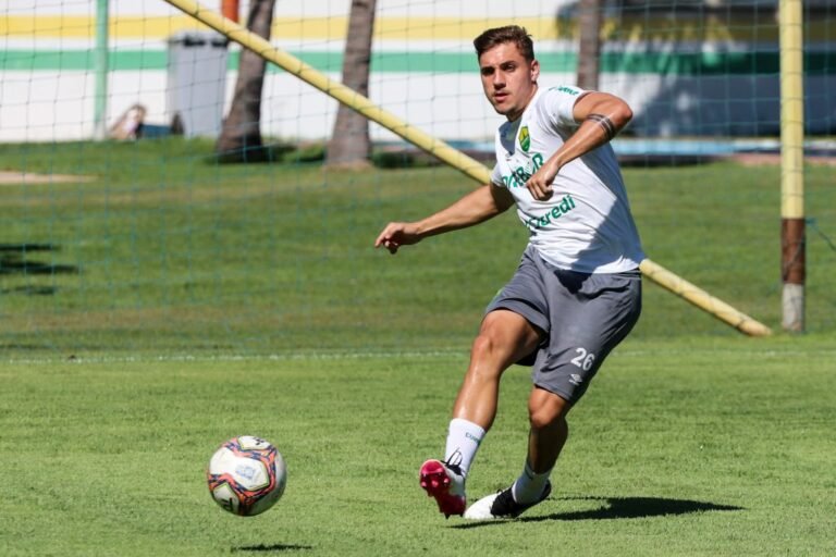 No Cuiabá, Camilo fala sobre sua primeira disputa de Brasileiro da Série A