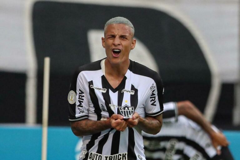 Atlético quita dívida com o Sevilla por Guilherme Arana e vai contratar o jogador em definitivo