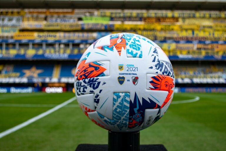 Com quatro disputas de pênaltis, Copa da LPF da Argentina tem semifinais definidas