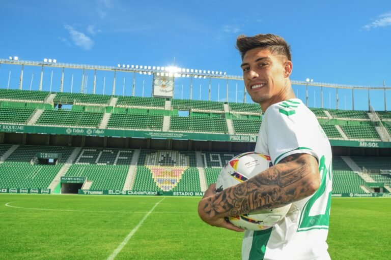 A pedido de Crespo, São Paulo fecha a contratação de Emiliano Rigoni