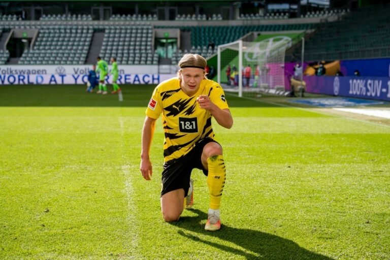 ‘É complicado, mas não impossível’, diz agente de Haaland sobre transferência para o Barcelona