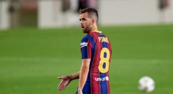 Chelsea e PSG têm interesse em meia do Barcelona