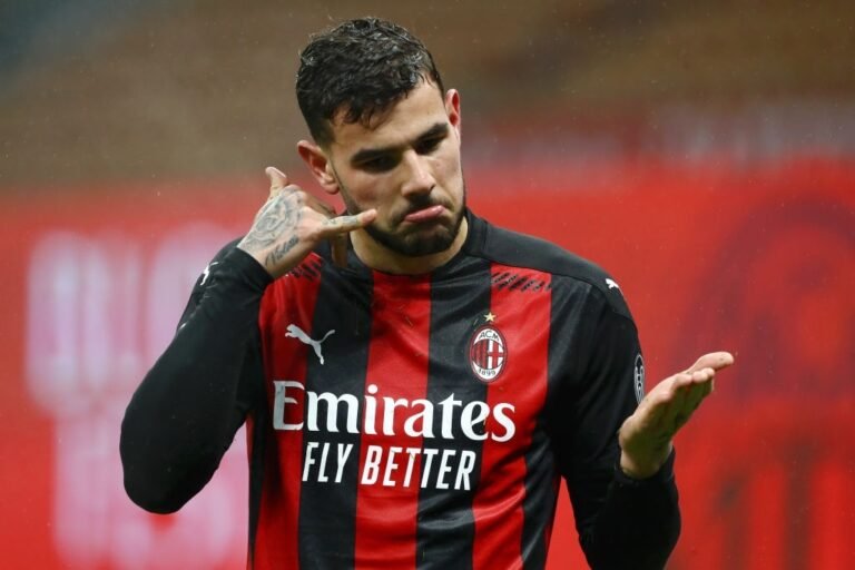 PSG faz proposta por Theo Hernandez, lateral do Milan