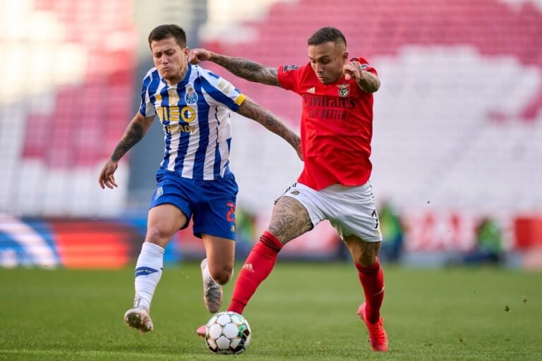 Com golo anulado no último minuto, Benfica e Porto empatam clássico português