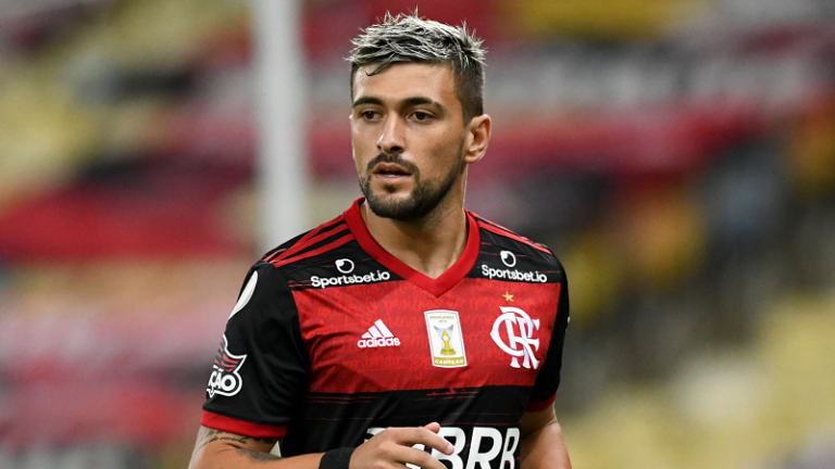 Flamengo e Arrascaeta se acertam e renovação fica encaminhada